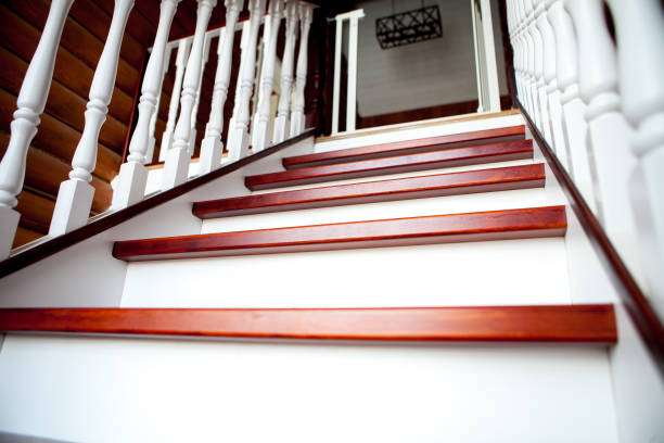 Vernis pour un escalier en hêtre : lequel choisir ?